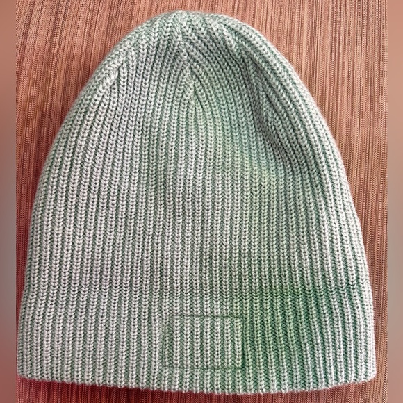 The North Face Teal Knit Cuffed Beanie, One Size - Picture 2 of 3